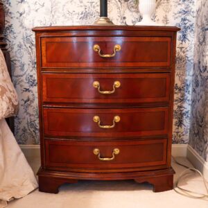 Ethan Allen Traditional 4-Drawer Chest / End Table