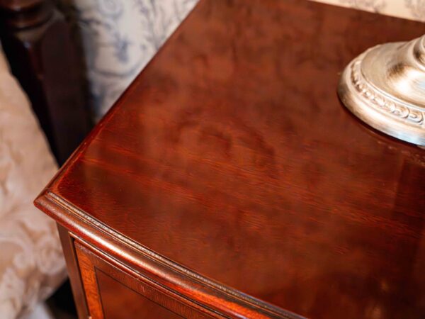 Ethan Allen Traditional 4-Drawer Chest / End Table - Image 3