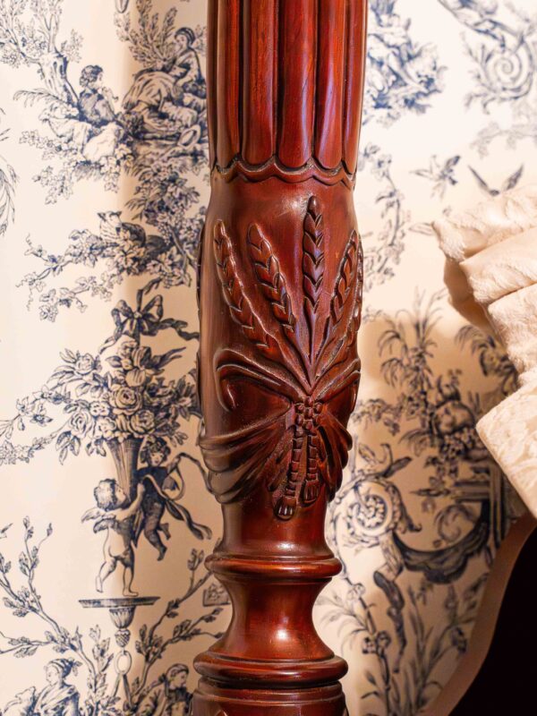 Ethan Allen Queen 4-Poster Bed – Traditional Carved Wood Frame (No Mattress) - Image 4