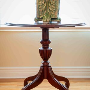 Ethan Allen Round Accent Table – 30” Diameter