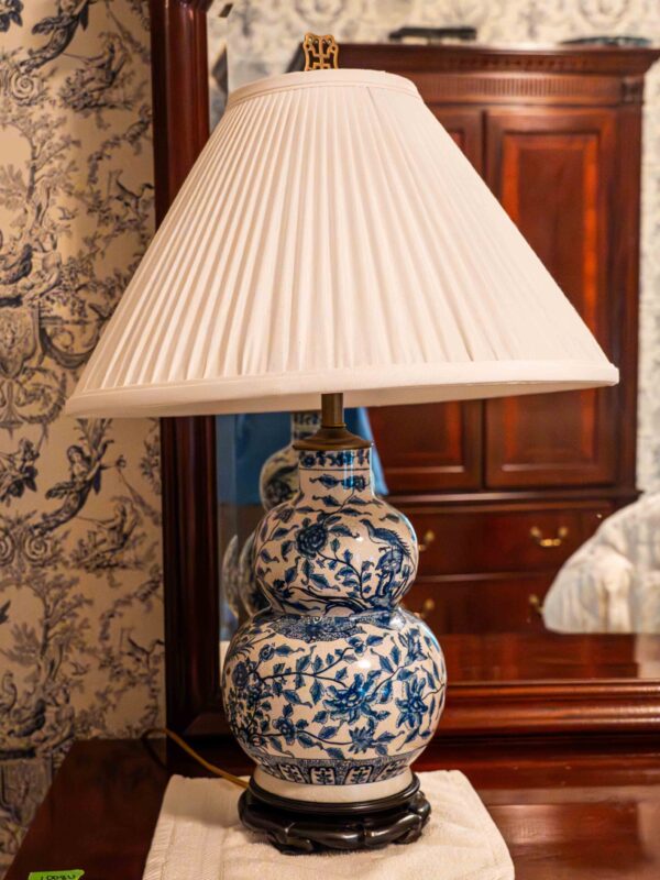 Ethan Allen Blue & White Porcelain Lamp – 27.75”
