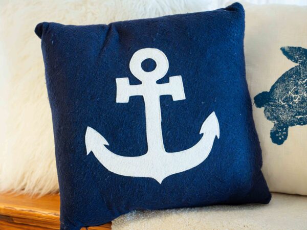 Decorative Pillow Lot (4) – Nautical & Nature Motifs - Image 4