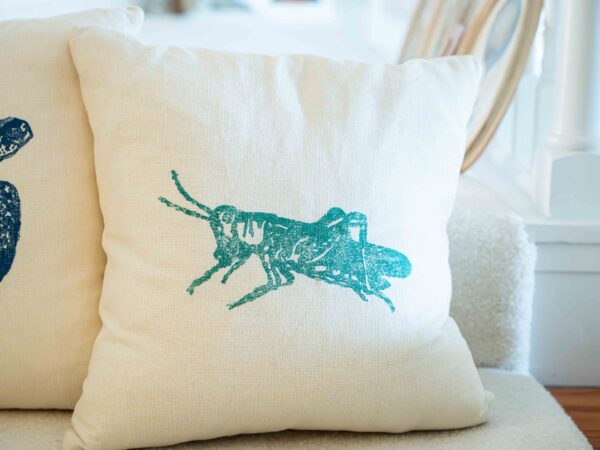 Decorative Pillow Lot (4) – Nautical & Nature Motifs - Image 2