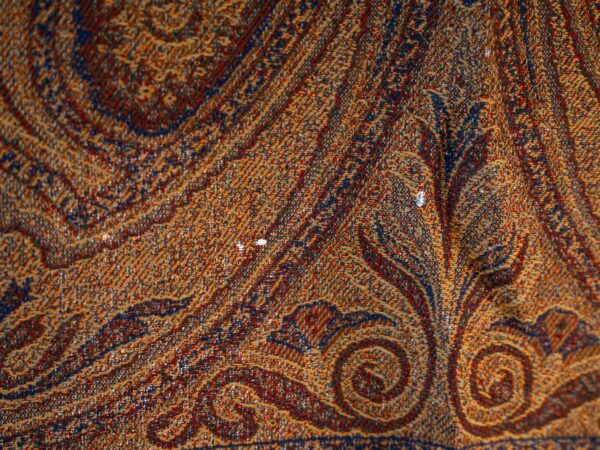Ethan Allen Custom Wool Paisley Blanket – 59” x 75” - Image 4