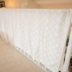 Lenox White Tablecloth with Subtle Diamond Pattern – 99” x 69”