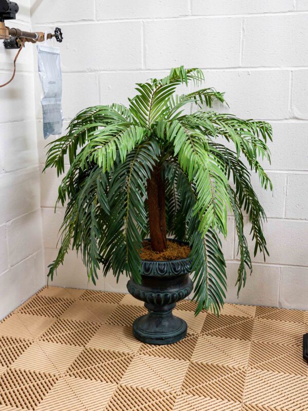 Ethan Allen Flower Pot With Palm Tree
