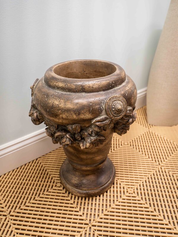 Ethan Allen Elegant Decorative Urn - Image 4