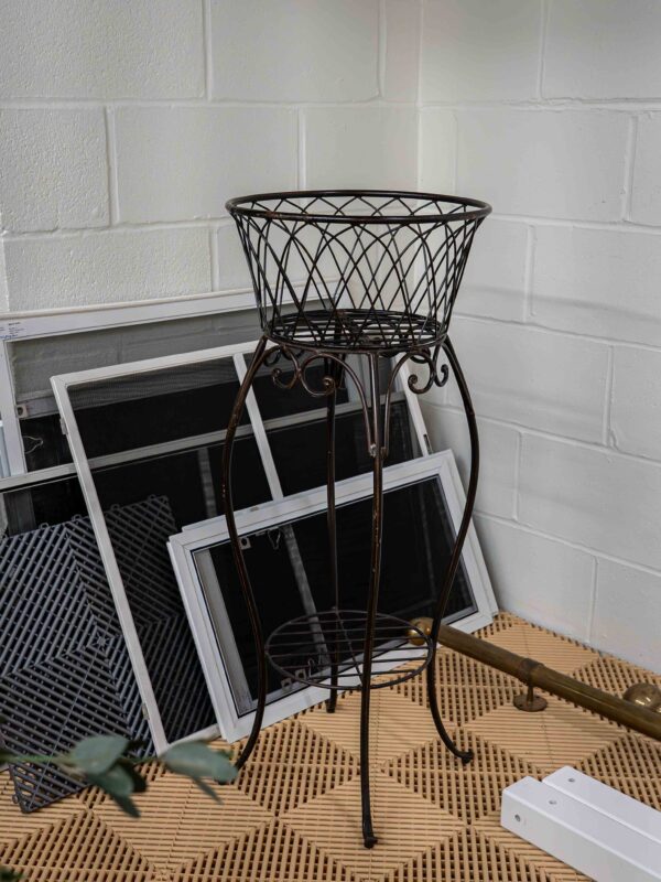Metal Flower Plant Stand