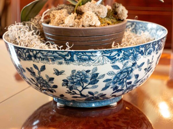 Ethan Allen Blue & White Oriental Floral Bowl With Arrangement - Image 2