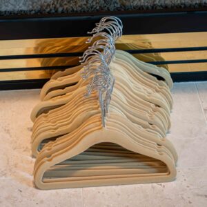 35 Velvet Coat Hangers