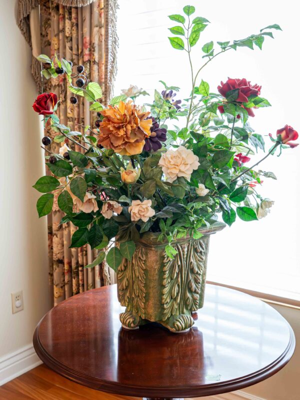 Ethan Allen Ceramic Flower Vase With Arrangement