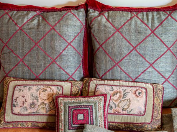 Ethan Allen Pillow & Bedding Lot - Image 3
