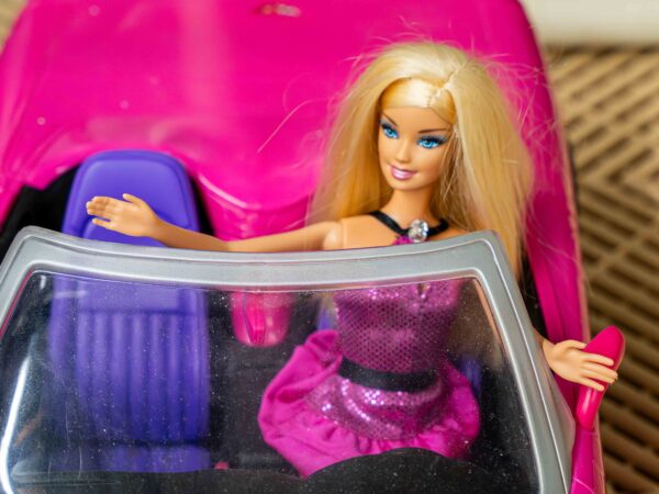 BARBIE CAR LOT - Image 3