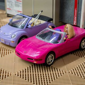 BARBIE CAR LOT