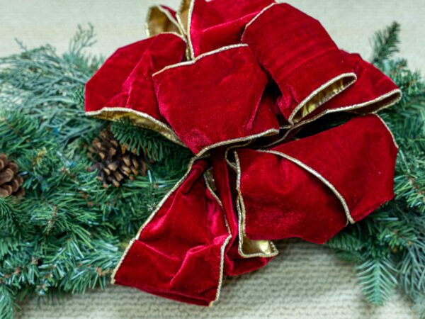 Christmas Mantle Decoration with Lights – 30” Length - Image 2