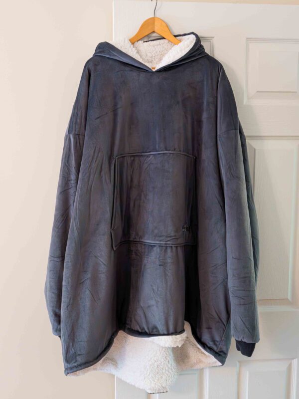 Gray Comfy Oversized Wearable Blanket – One Size Fits All