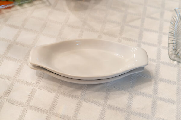 Roscho Porcelain Plates – Set of 2 (12” x 5.5”)