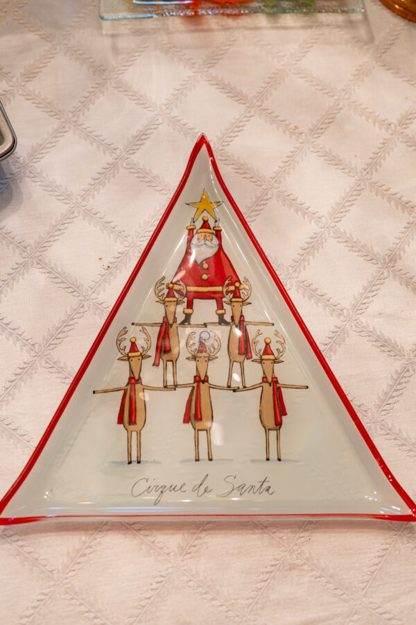 Prima Design "Cirque de Santa" Triangle Decorative Plate