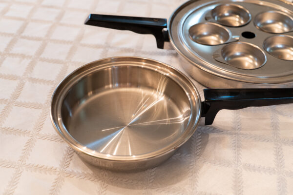 Flavor Seal Stainless Steel Pan Set with Egg Poacher Insert & Lid - Image 3