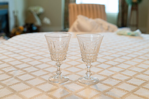 Set of 2 Crystal-Style Stemmed Glasses – 3.5” Diameter