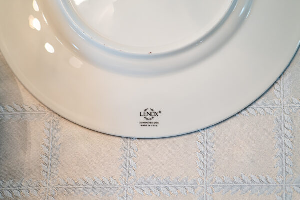 Kate Spade New York Dinnerware Set – 6 Place Settings (Dragonfly Pattern) - Image 4