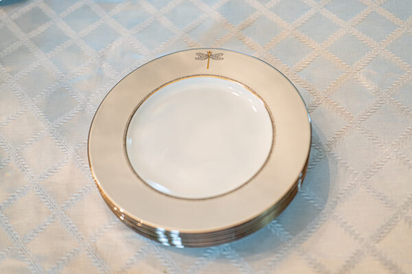 Kate Spade New York Dinnerware Set – 6 Place Settings (Dragonfly Pattern) - Image 2