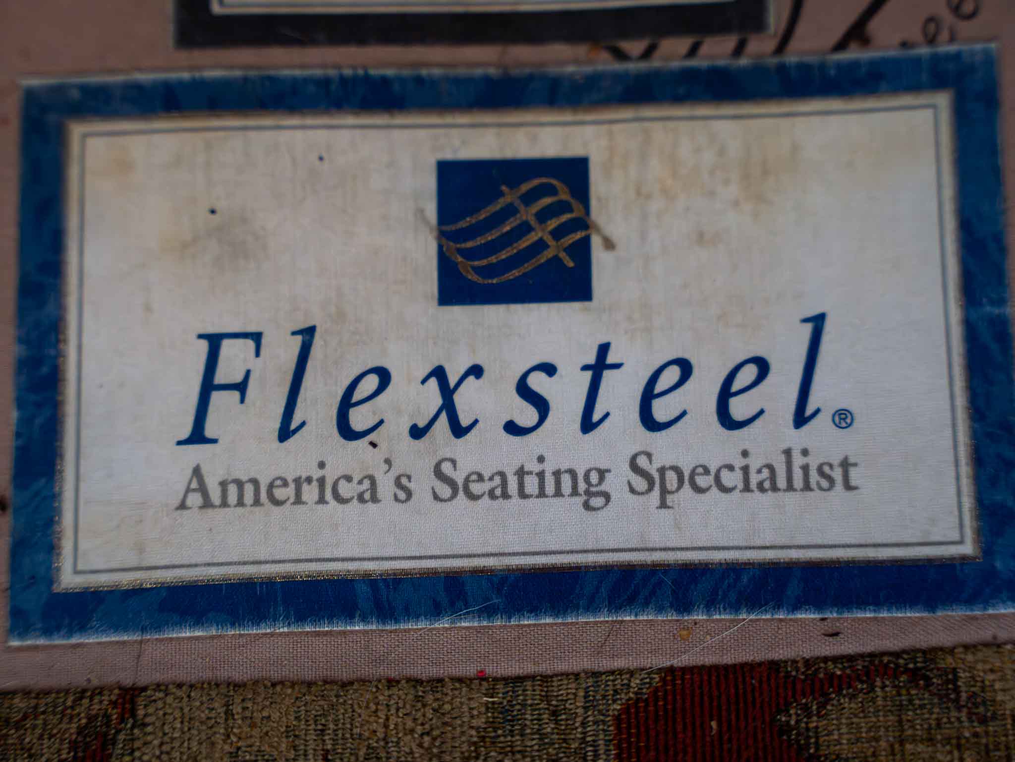 Flexsteel Floral Upholstered Sofa Couch Nailhead Trim Rolled Arm - Image 4