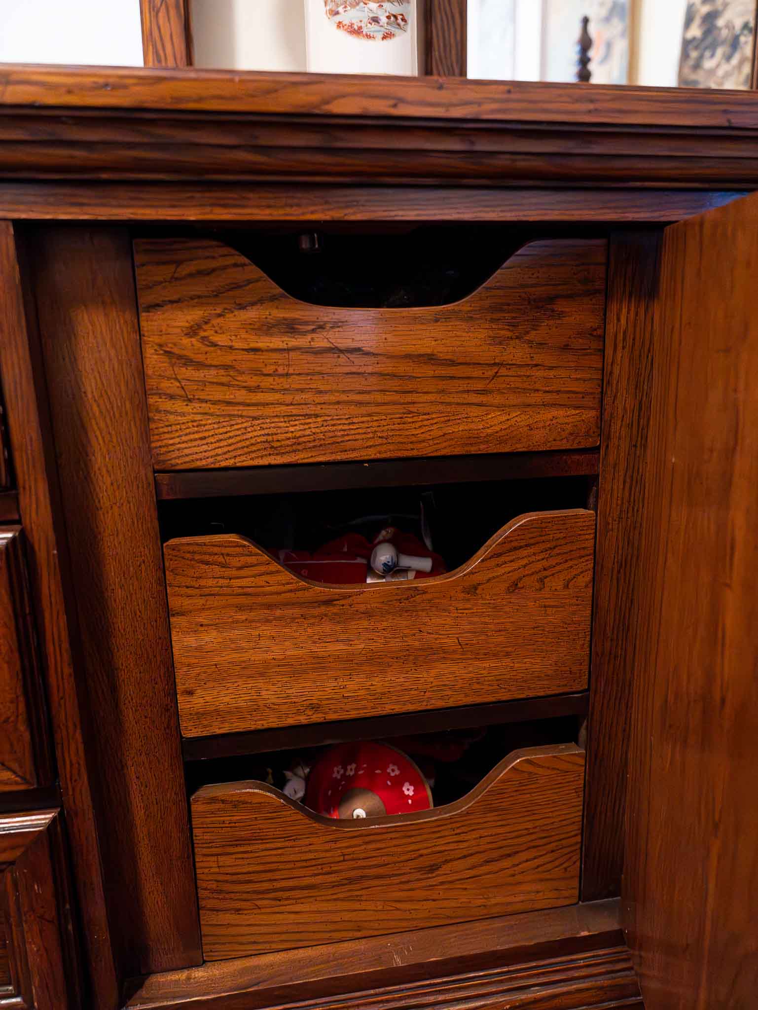 Vintage 6 Drawer Wooden Dresser w/ Dual Mirrors – Solid Wood - Image 6