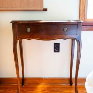 Dark Wood Vintage Side Table w/ Drawer – Curved Leg Accent Table