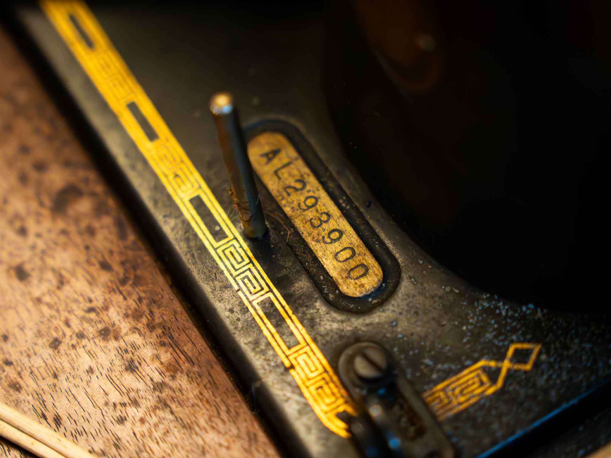 Vintage Singer Sewing Machine Table – Fold Out Wooden Sewing Cabinet - Image 4