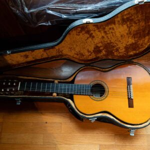 Masaru Kohno No. 10 Classical Guitar – Handmade in Tokyo Japan – w/ Hard Case