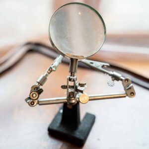 Helping Hands Soldering Tool with Magnifying Glass – Adjustable Clamp Base