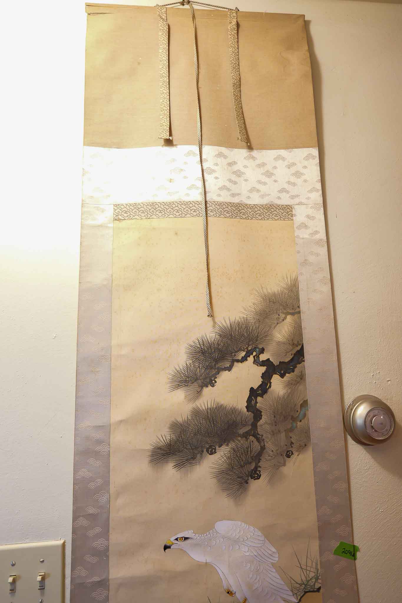 TRADITIONAL JAPANESE HANGING SCROLL – WHITE HAWK (KAKEMONO) - Image 2