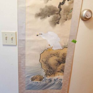 TRADITIONAL JAPANESE HANGING SCROLL – WHITE HAWK (KAKEMONO)