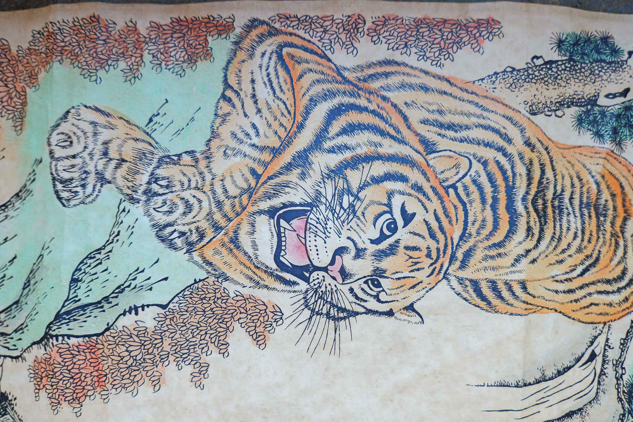VINTAGE DECORATIVE CHINESE HANGING SCROLL – ROARING TIGER (FORWARD FACING) - Image 4