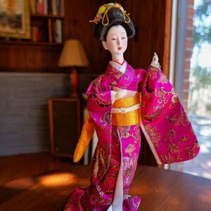TRADITIONAL JAPANESE GEISHA STANDING DOLL – PINK KIMONO