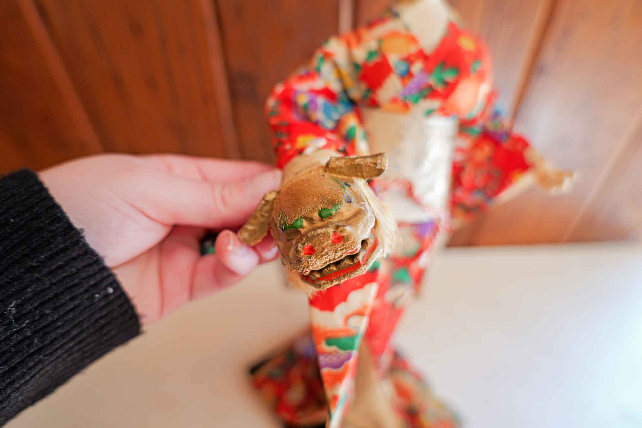 VINTAGE JAPANESE AZUMA MIYAKO JISHI DOLL – HANDCRAFTED KIMONO FIGURE (NO. 22, MADE IN JAPAN) - Image 4