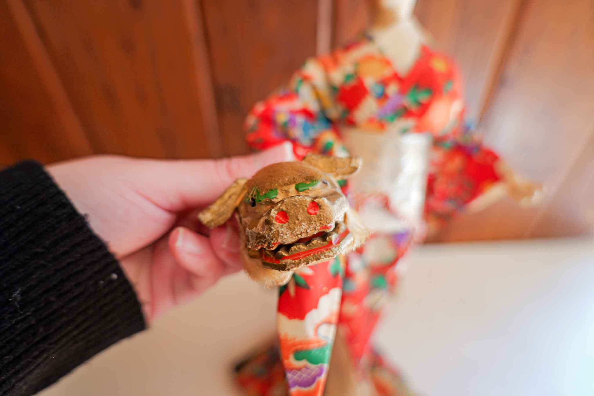 VINTAGE JAPANESE AZUMA MIYAKO JISHI DOLL – HANDCRAFTED KIMONO FIGURE (NO. 22, MADE IN JAPAN) - Image 3