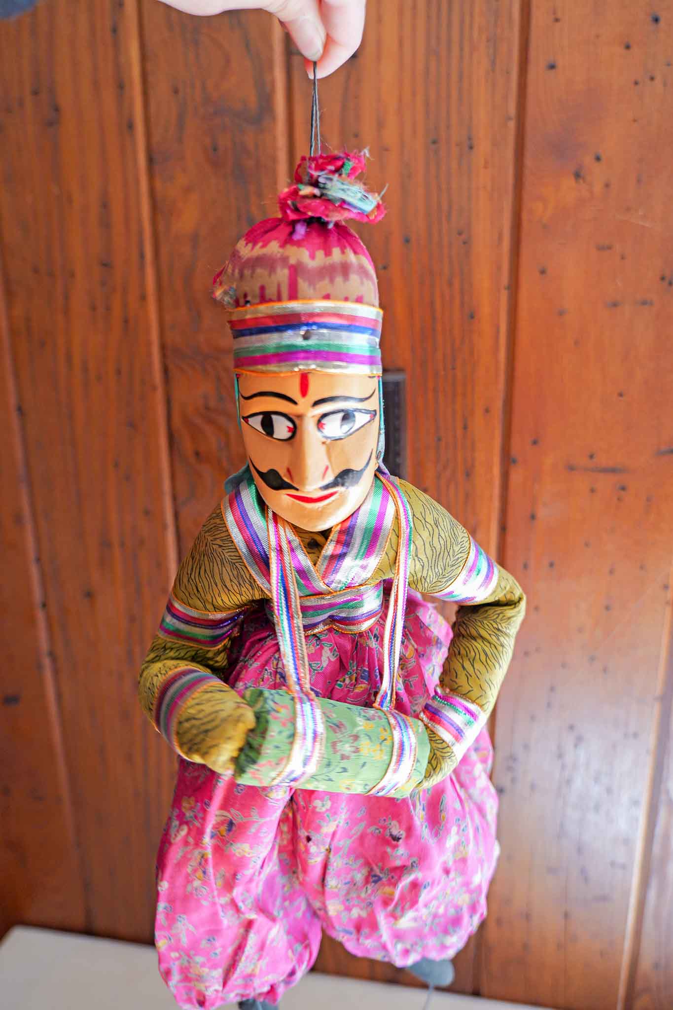 VINTAGE INDIAN SPRING PUPPET – HANDCRAFTED RAJASTHANI FOLK ART DOLL (18”) - Image 3