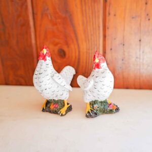 Vintage Plastic Rooster Figurines Set of 2 Farmhouse Kitchen Decor 4.5”