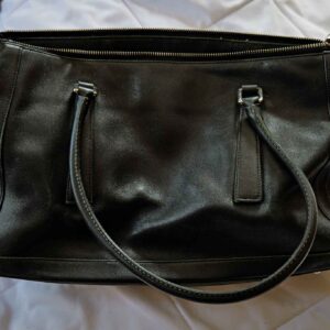Vintage Coach Black Leather Shoulder Bag Style 8420 Large Tote Handbag Zip Top