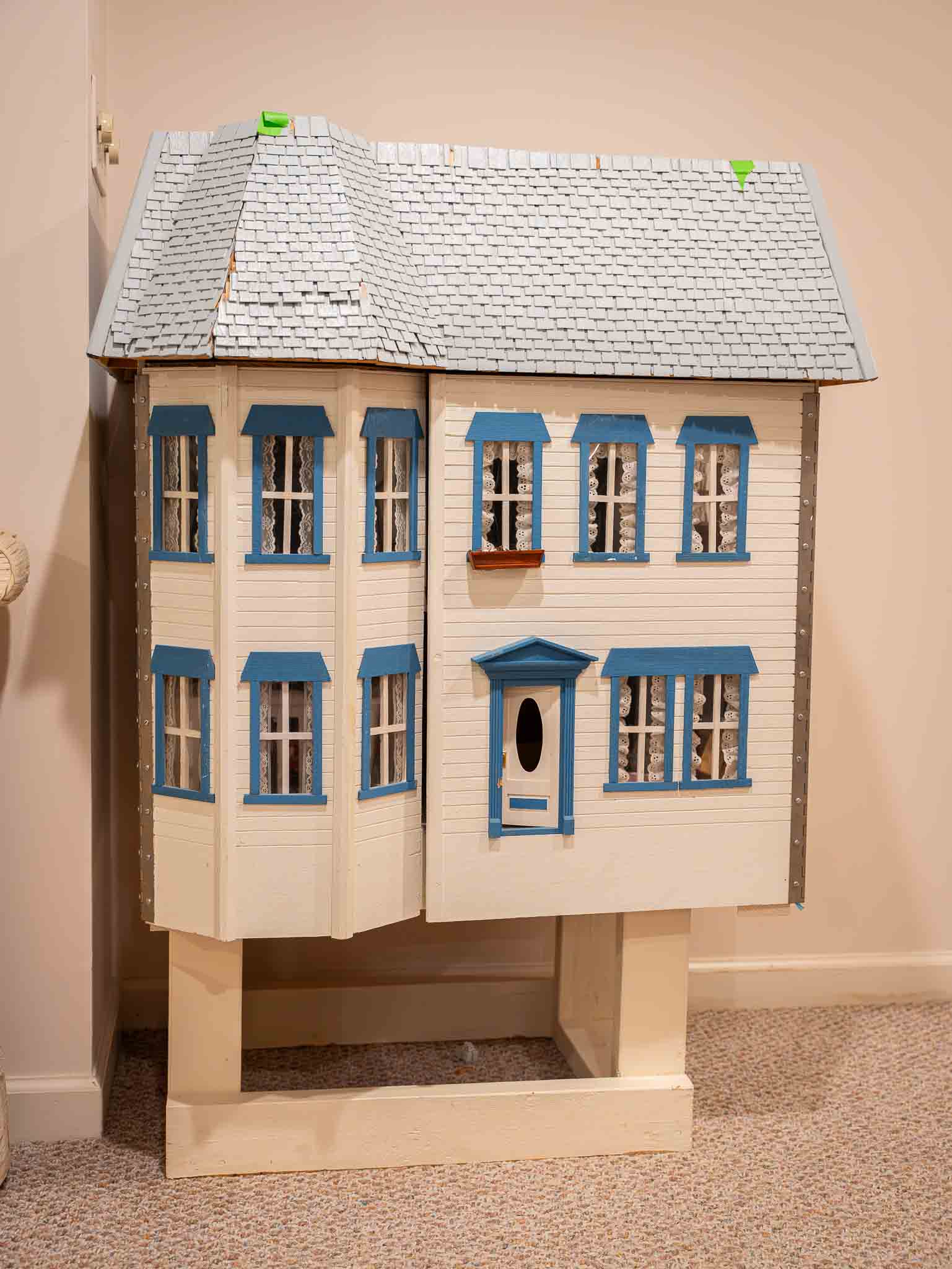 estate sale vs. auction