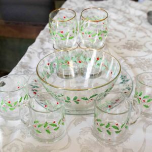 Vintage Christmas Holly Glass Punch Bowl Set, 10 Pieces