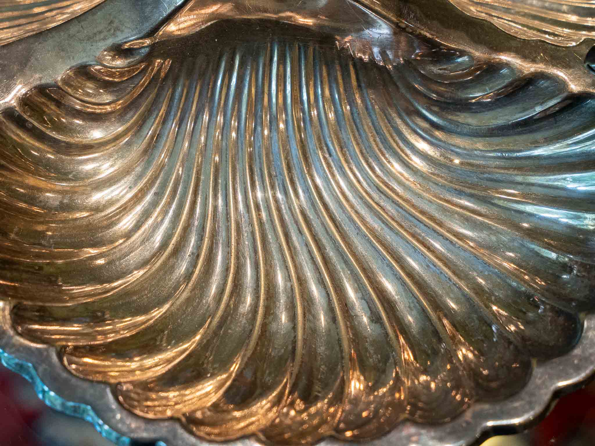 Mappin & Webb Silverplate Triple Shell Server, Rope Handle - Image 3